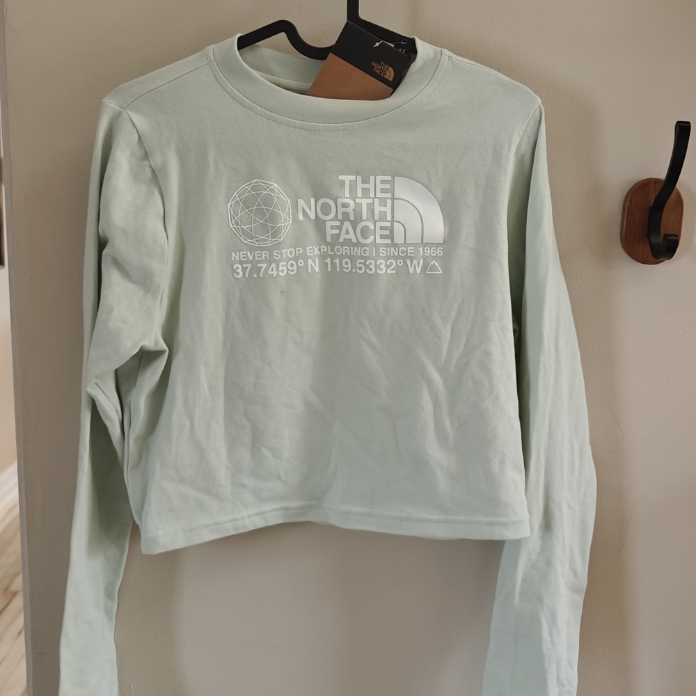 Bnwt The North Face Women's Long Sleeve Cropped Shirt Size Medium